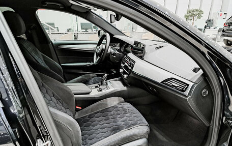 BMW 5 серия, 2017 год, 2 990 000 рублей, 13 фотография