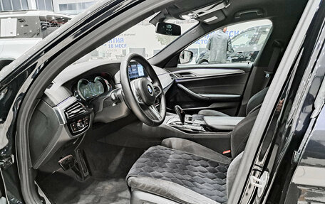 BMW 5 серия, 2017 год, 2 990 000 рублей, 20 фотография