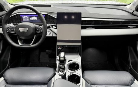 Geely Atlas, 2024 год, 3 250 000 рублей, 9 фотография