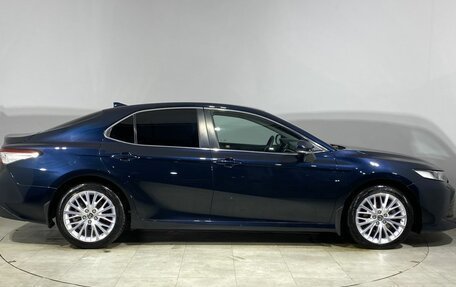 Toyota Camry, 2019 год, 2 590 000 рублей, 5 фотография
