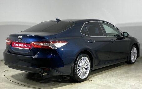 Toyota Camry, 2019 год, 2 590 000 рублей, 7 фотография