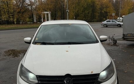 Volkswagen Polo VI (EU Market), 2011 год, 420 000 рублей, 2 фотография