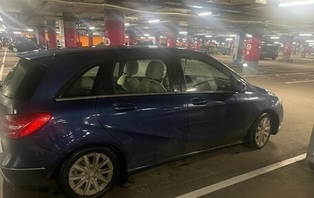 Mercedes-Benz B-Класс, 2012 год, 830 000 рублей, 1 фотография