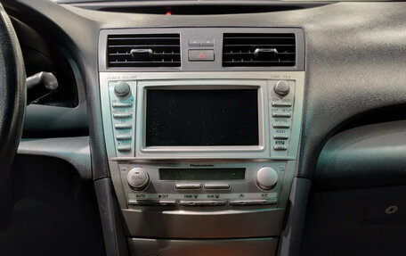 Toyota Camry, 2010 год, 990 000 рублей, 18 фотография