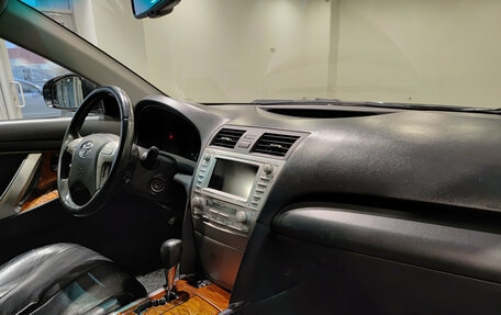 Toyota Camry, 2010 год, 990 000 рублей, 13 фотография