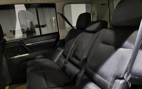 Mitsubishi Pajero IV, 2012 год, 1 575 000 рублей, 16 фотография