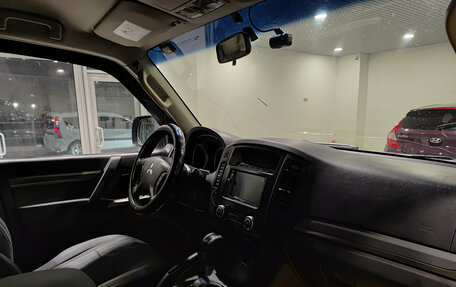 Mitsubishi Pajero IV, 2012 год, 1 575 000 рублей, 15 фотография