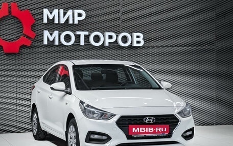 Hyundai Solaris II рестайлинг, 2019 год, 999 000 рублей, 3 фотография