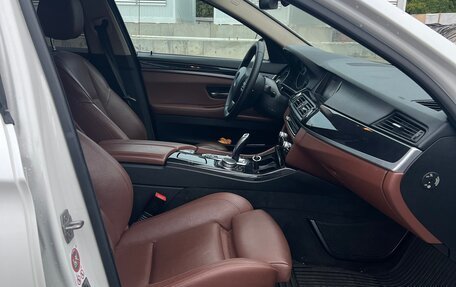 BMW 5 серия, 2016 год, 1 950 000 рублей, 9 фотография