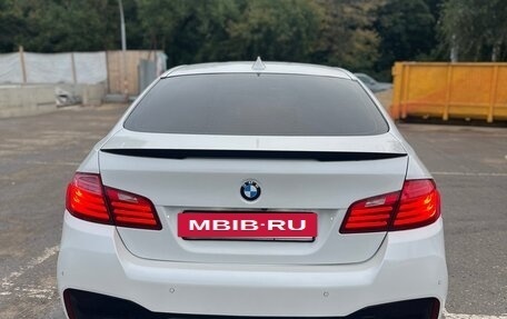BMW 5 серия, 2016 год, 1 950 000 рублей, 3 фотография