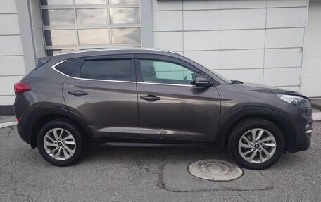 Hyundai Tucson III, 2018 год, 2 000 000 рублей, 15 фотография