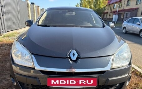 Renault Megane III, 2011 год, 900 000 рублей, 2 фотография