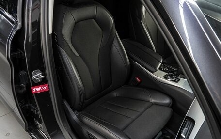BMW 5 серия, 2018 год, 2 999 000 рублей, 16 фотография