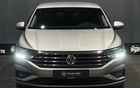 Volkswagen Jetta VII, 2020 год, 1 870 000 рублей, 2 фотография