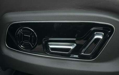 Audi A8, 2023 год, 10 500 000 рублей, 12 фотография