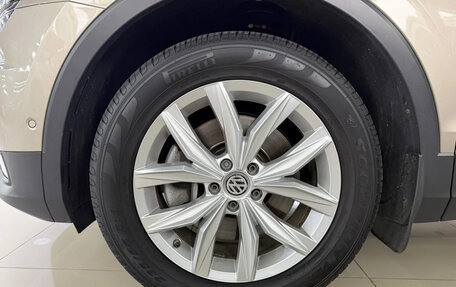 Volkswagen Tiguan II, 2020 год, 2 723 000 рублей, 8 фотография