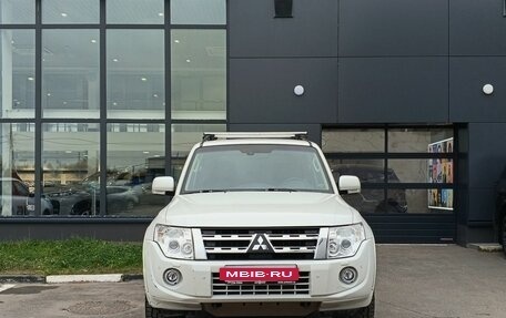 Mitsubishi Pajero IV, 2014 год, 2 199 000 рублей, 2 фотография