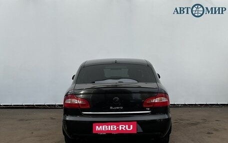 Skoda Superb III рестайлинг, 2012 год, 1 020 000 рублей, 6 фотография