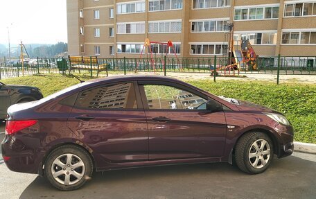 Hyundai Solaris II рестайлинг, 2013 год, 650 000 рублей, 2 фотография
