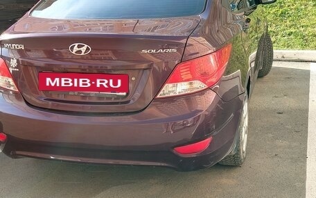 Hyundai Solaris II рестайлинг, 2013 год, 650 000 рублей, 3 фотография