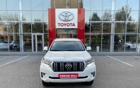 Toyota Land Cruiser Prado 150 рестайлинг 2, 2020 год, 4 850 000 рублей, 2 фотография