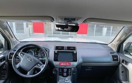 Toyota Land Cruiser Prado 150 рестайлинг 2, 2020 год, 4 850 000 рублей, 11 фотография