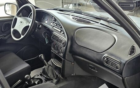 Chevrolet Niva I рестайлинг, 2007 год, 399 000 рублей, 17 фотография