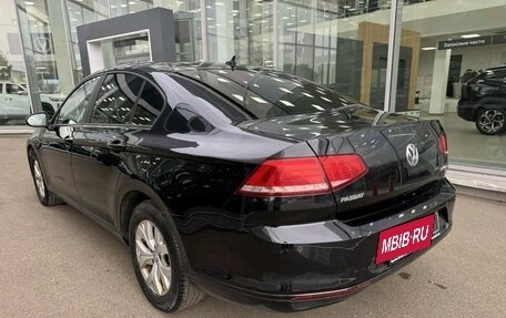 Volkswagen Passat B8 рестайлинг, 2017 год, 1 769 000 рублей, 4 фотография