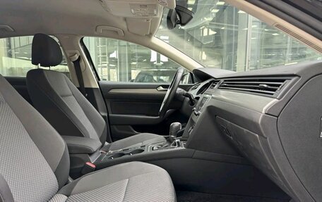 Volkswagen Passat B8 рестайлинг, 2017 год, 1 769 000 рублей, 15 фотография