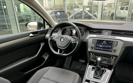 Volkswagen Passat B8 рестайлинг, 2017 год, 1 769 000 рублей, 11 фотография