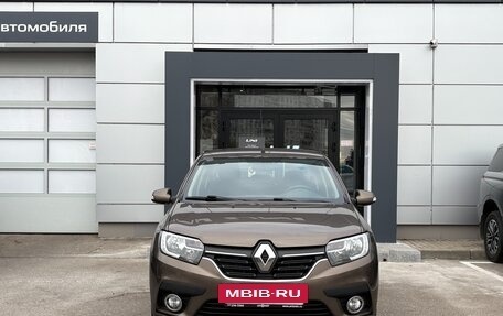 Renault Logan II, 2018 год, 1 009 000 рублей, 2 фотография