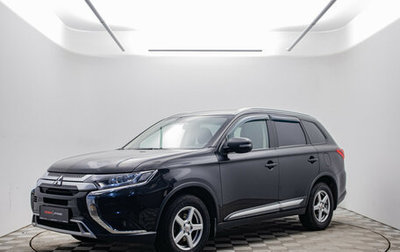 Mitsubishi Outlander III рестайлинг 3, 2019 год, 1 670 000 рублей, 1 фотография