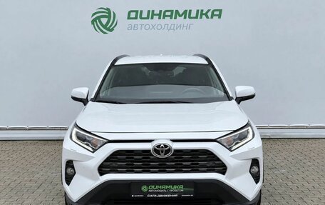 Toyota RAV4, 2020 год, 2 490 000 рублей, 2 фотография