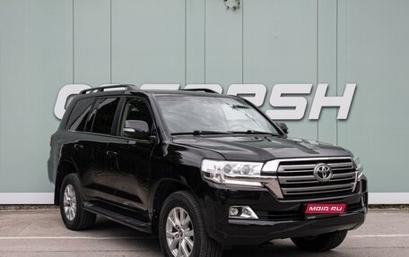 Toyota Land Cruiser 200, 2015 год, 4 999 000 рублей, 1 фотография