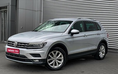 Volkswagen Tiguan II, 2018 год, 3 050 000 рублей, 1 фотография