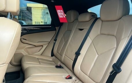 Porsche Macan I рестайлинг, 2016 год, 3 200 000 рублей, 9 фотография