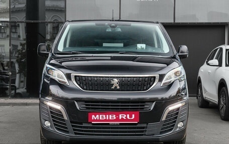 Peugeot Traveller I, 2018 год, 2 690 000 рублей, 2 фотография
