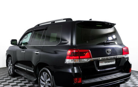 Toyota Land Cruiser 200, 2017 год, 6 590 000 рублей, 7 фотография