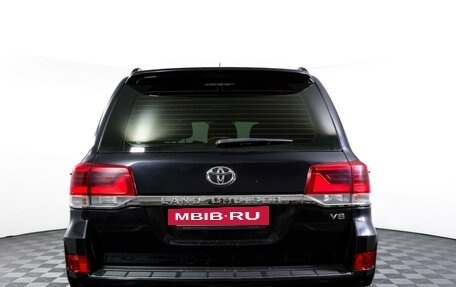 Toyota Land Cruiser 200, 2017 год, 6 590 000 рублей, 6 фотография