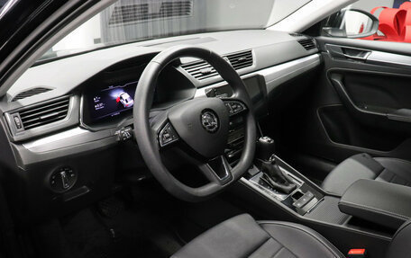 Skoda Superb III рестайлинг, 2025 год, 3 200 000 рублей, 7 фотография