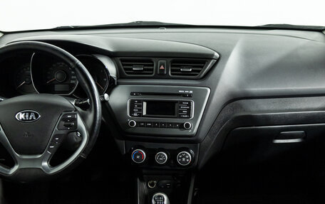 KIA Rio III рестайлинг, 2015 год, 899 585 рублей, 14 фотография