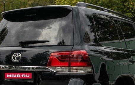 Toyota Land Cruiser 200, 2015 год, 4 999 000 рублей, 9 фотография