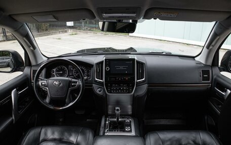 Toyota Land Cruiser 200, 2015 год, 4 999 000 рублей, 14 фотография