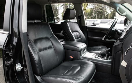 Toyota Land Cruiser 200, 2015 год, 4 999 000 рублей, 16 фотография
