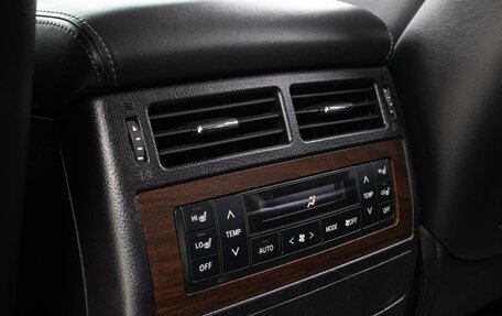 Toyota Land Cruiser 200, 2015 год, 4 999 000 рублей, 33 фотография