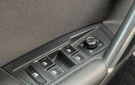 Volkswagen Tiguan II, 2018 год, 3 050 000 рублей, 15 фотография
