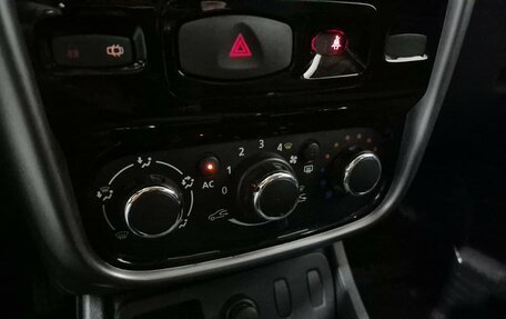 Renault Duster I рестайлинг, 2013 год, 640 000 рублей, 18 фотография