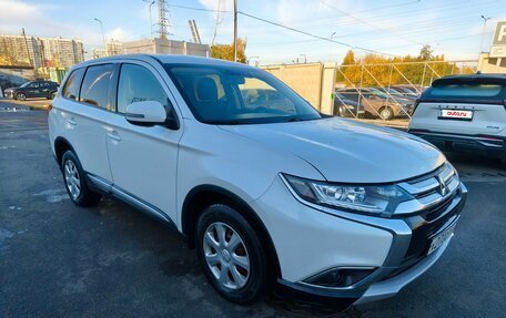 Mitsubishi Outlander III рестайлинг 3, 2017 год, 1 449 000 рублей, 3 фотография