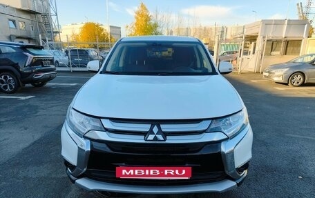 Mitsubishi Outlander III рестайлинг 3, 2017 год, 1 449 000 рублей, 2 фотография