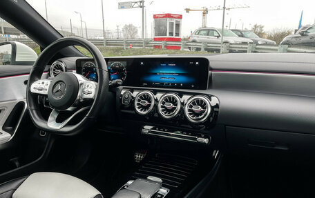 Mercedes-Benz CLA, 2019 год, 2 897 000 рублей, 9 фотография